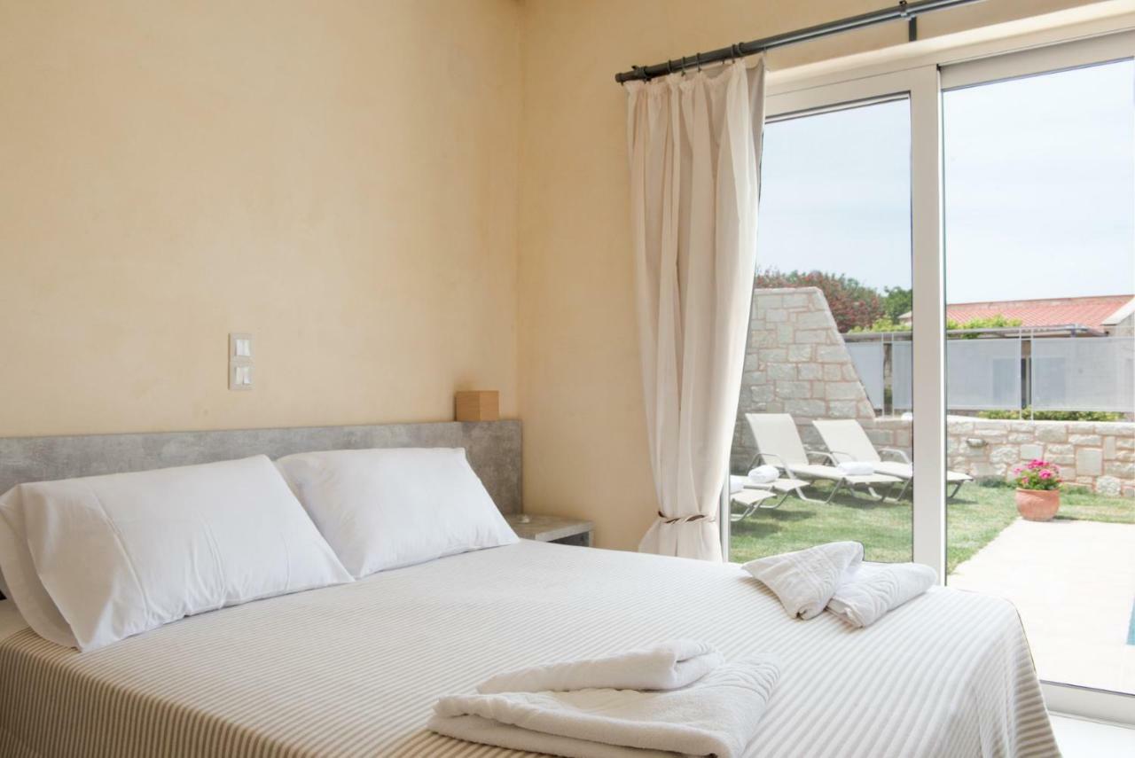 Pantanassa Villa Thalia Agia Marina Buitenkant foto